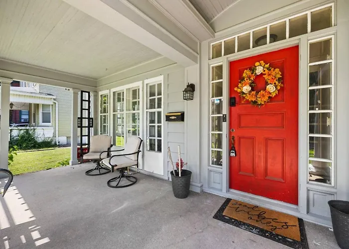 Comfortable Private | Shared Bath & Kitchen *