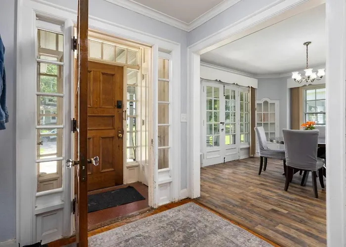 Comfortable Private | Shared Bath & Kitchen Peoria