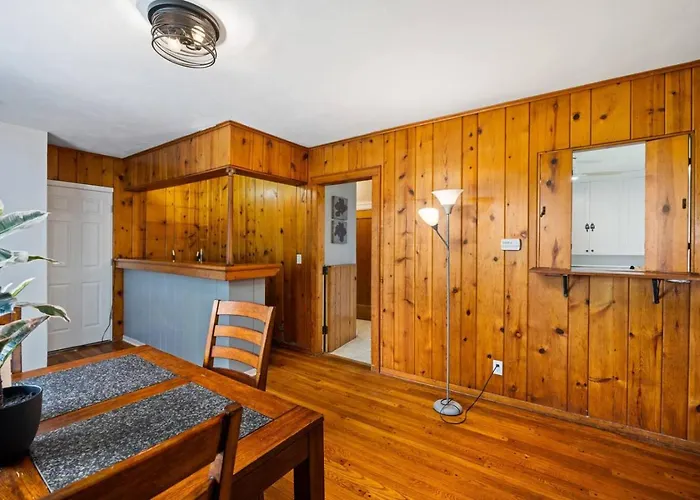 Comfortable Private | Shared Bath & Kitchen * Peoria